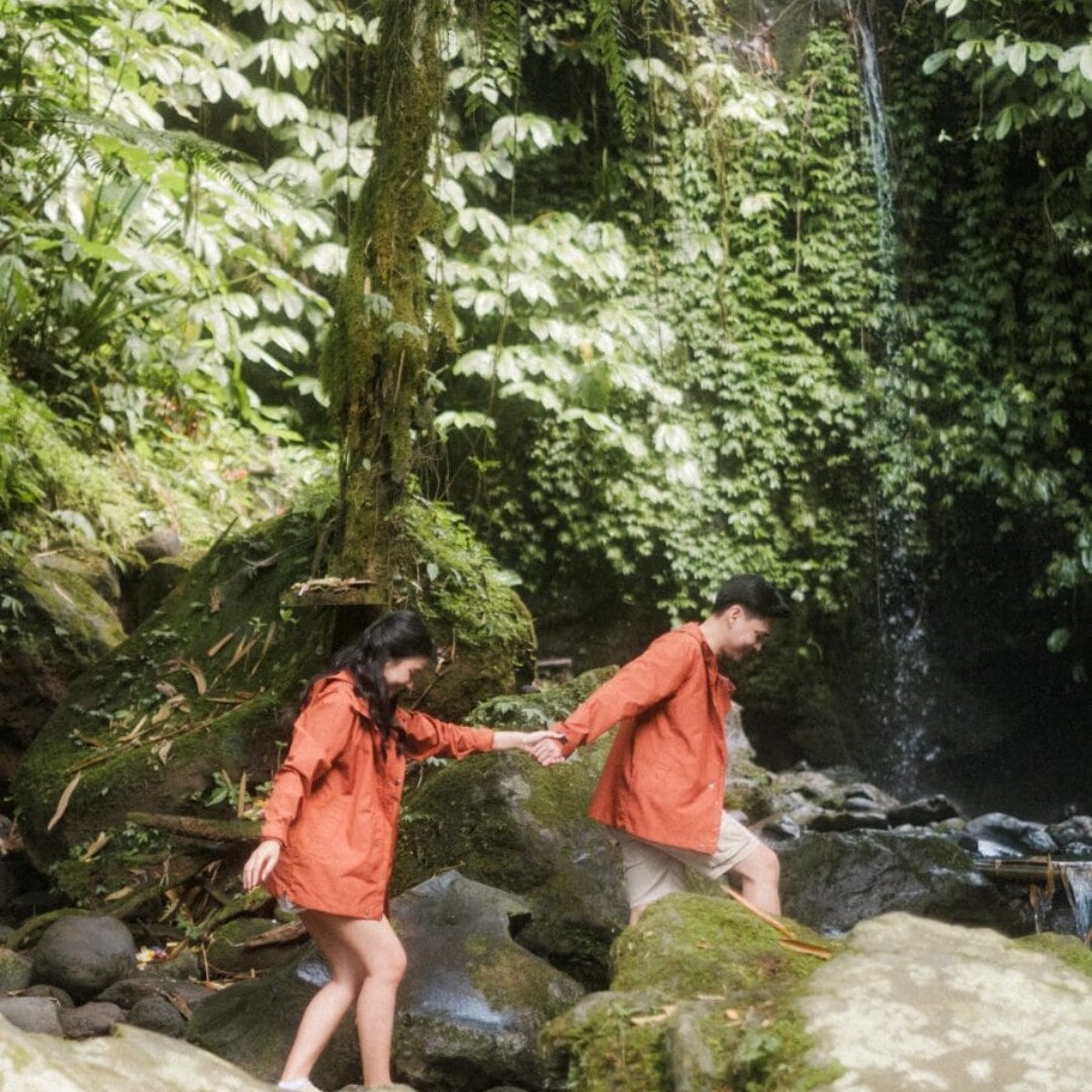 2.2-Foto-Setelah-Buka-Undangan